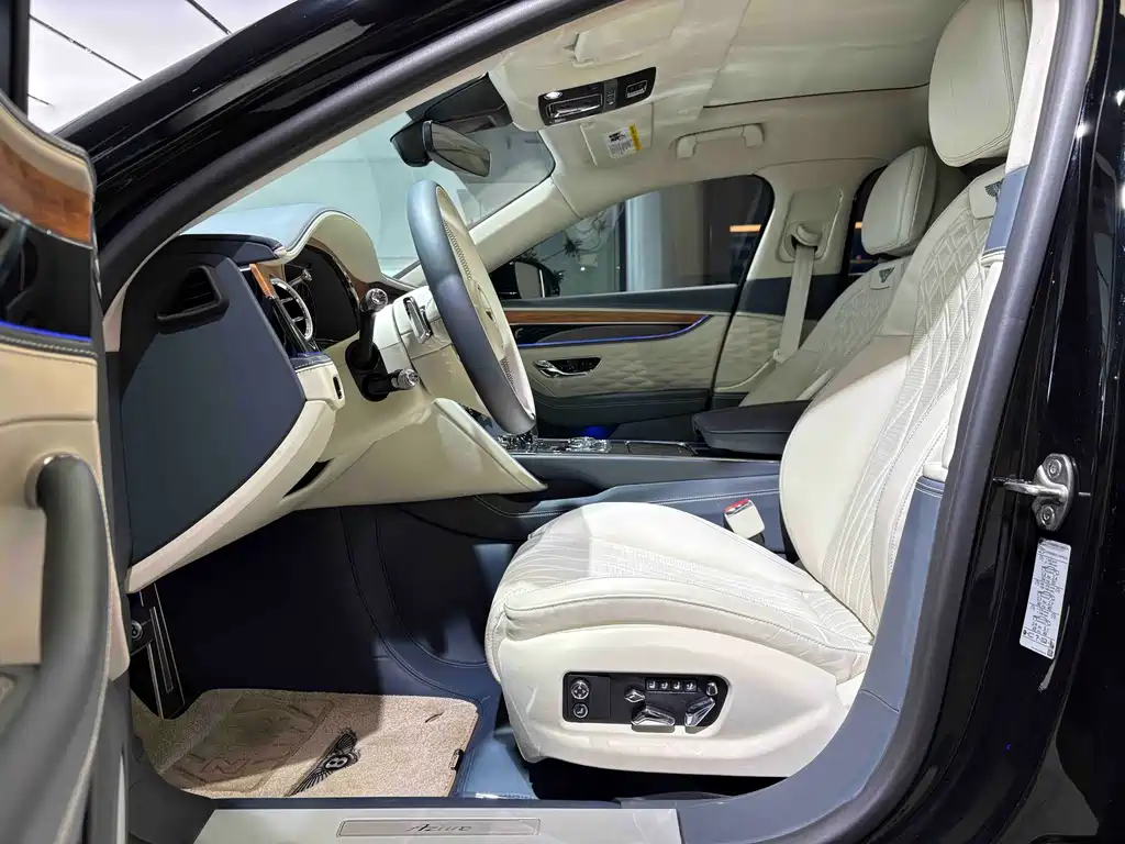 Bentley Bentley Flying Spur 2023 4.0T V8 Azure Edition 2024 - thumbnail 10