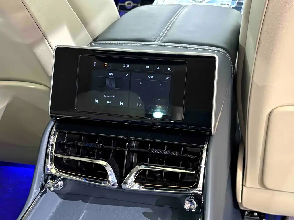 Bentley Bentley Flying Spur 2023 4.0T V8 Azure Edition 2024 - thumbnail 21