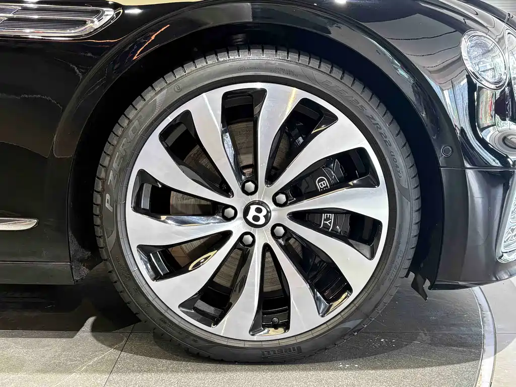 Bentley Bentley Flying Spur 2023 4.0T V8 Azure Edition 2024 - thumbnail 26