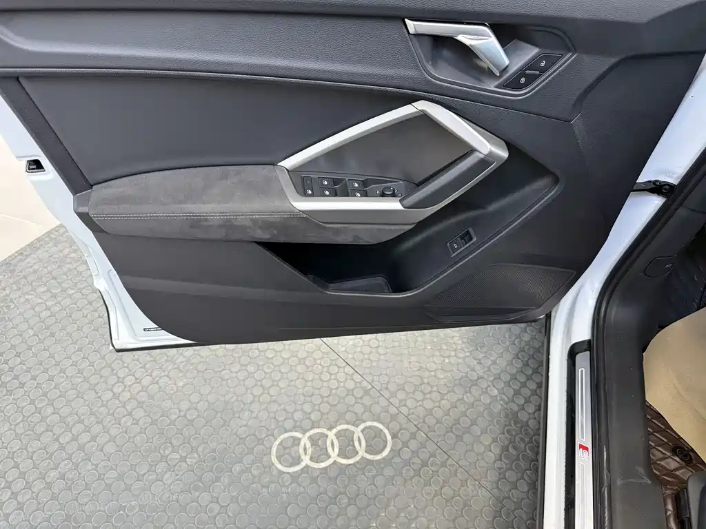 Audi Audi Q3 2022 35 TFSI Fashion Dynamic 2023 - thumbnail 9