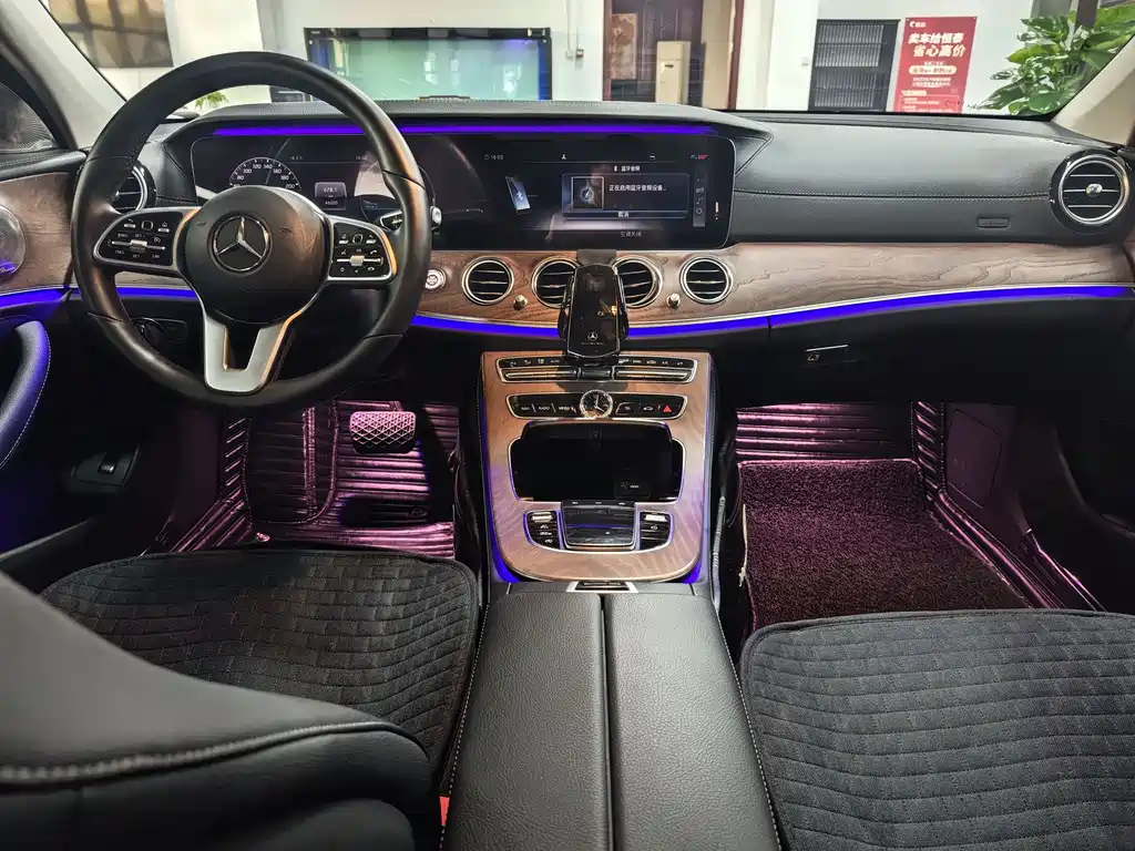 Mercedes-Benz Mercedes-Benz E-Class 2020 Facelift E 300 L Fashion Edition 2020 - thumbnail 11