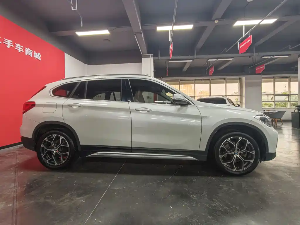 BMW BMW X1 2021 sDrive20Li Prestige 2021 - thumbnail 11