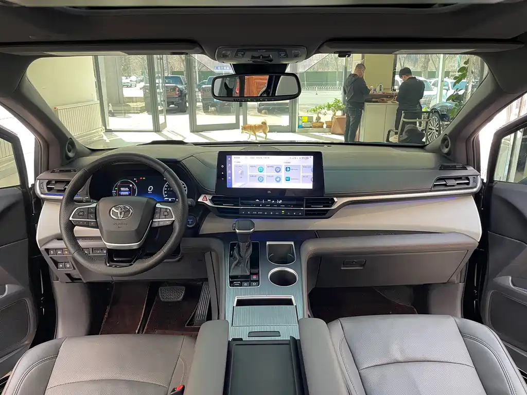 Toyota 2022 Toyota Sienna 2.5L US Spec 2022 - thumbnail 21
