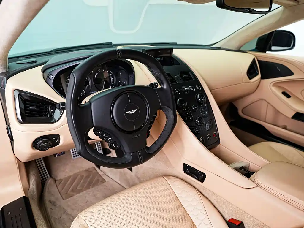 Aston Martin Aston Martin Vanquish 2013 6.0L Standard 2016 - thumbnail 13