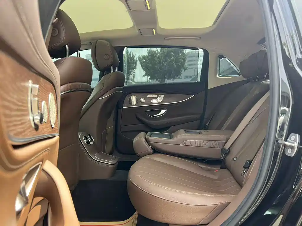 Mercedes-Benz Mercedes-Benz E-Class 2022 E 300 L Luxury Edition 2022 - thumbnail 14