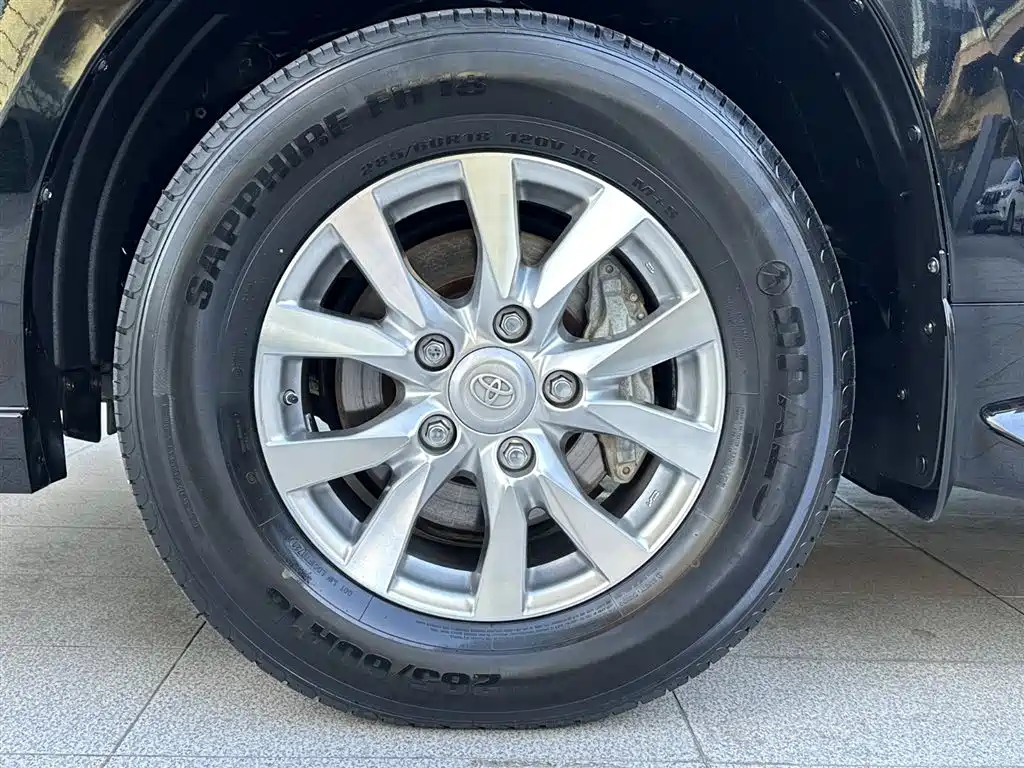 Toyota Land Cruiser (Import) 2020 5.7L Middle East Edition 2020 - thumbnail 25