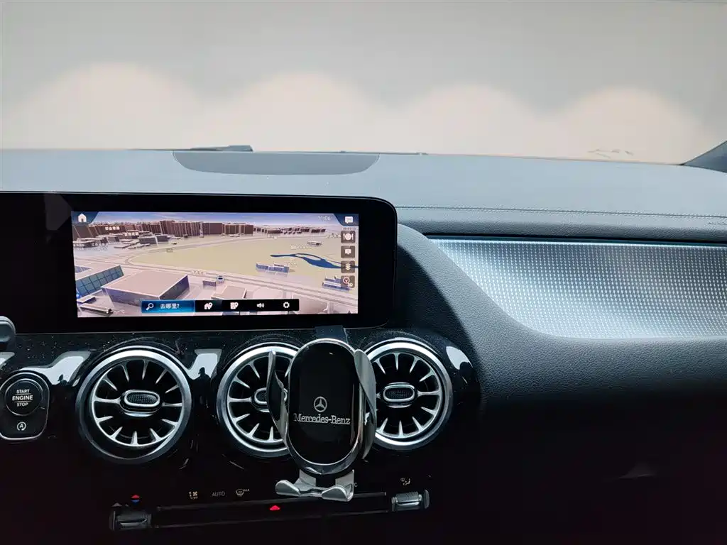 Mercedes-Benz Mercedes-Benz GLA 2023 GLA 220 2023 - thumbnail 13