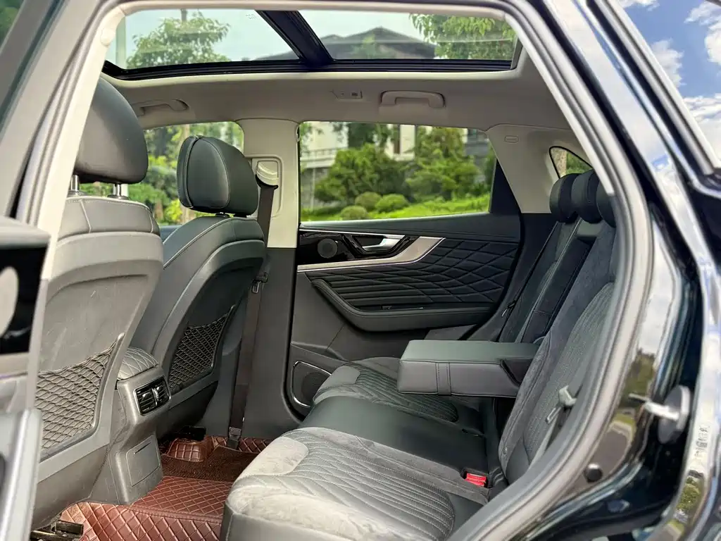 Hongqi Hongqi HS5 2022 2.0T Intelligent Connect Qixiang AWD Edition 2023 - thumbnail 9
