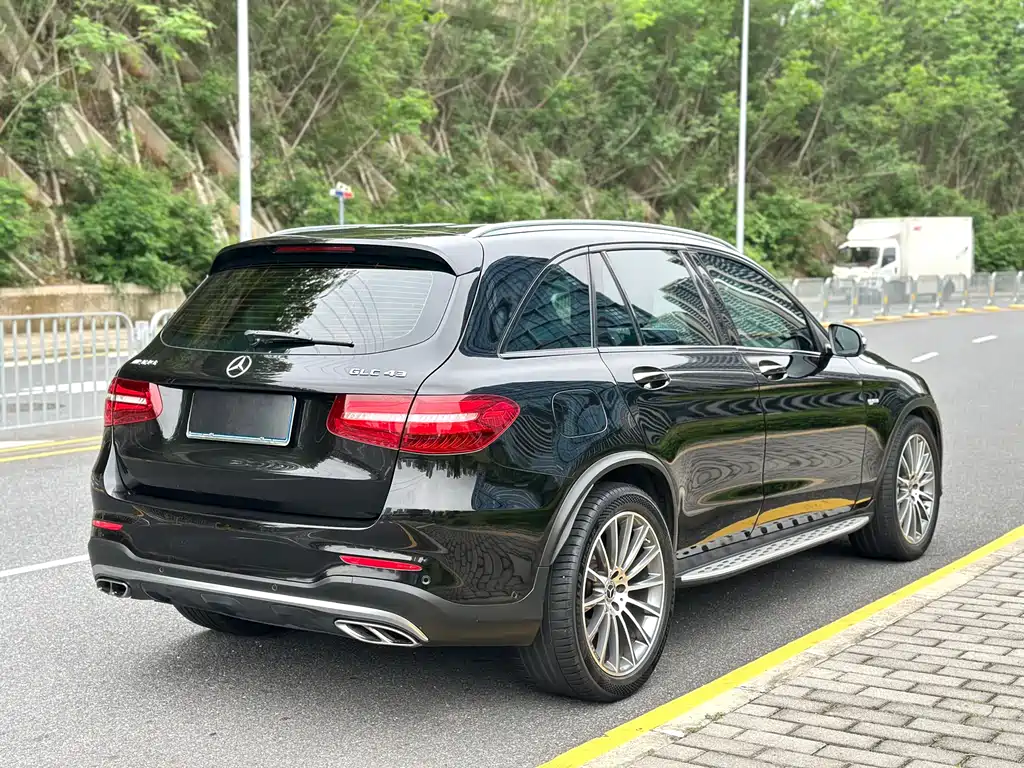 Mercedes-Benz Mercedes-AMG GLC 43 4MATIC 2018 - thumbnail 7