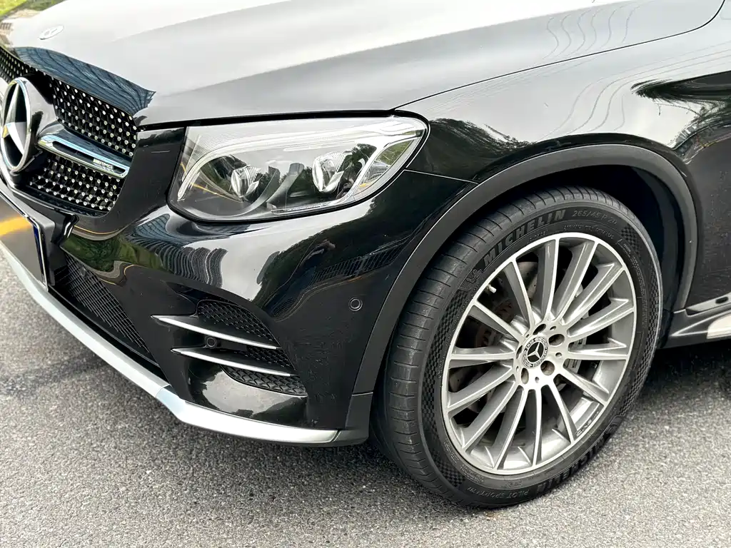 Mercedes-Benz Mercedes-AMG GLC 43 4MATIC 2018 - thumbnail 11