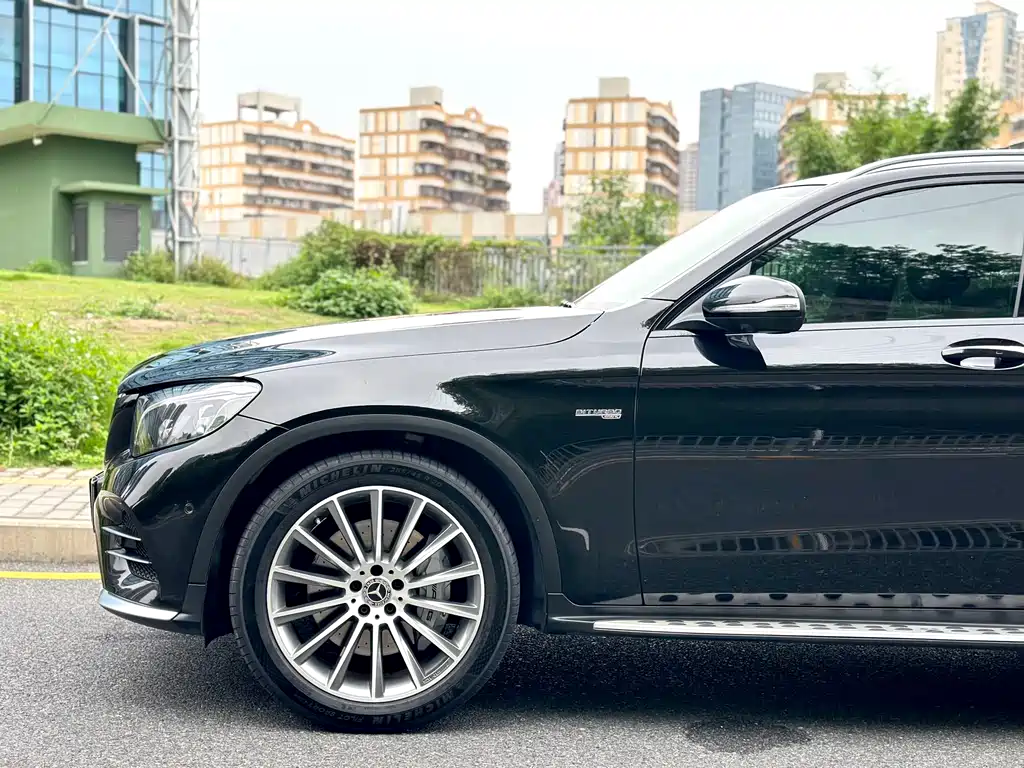 Mercedes-Benz Mercedes-AMG GLC 43 4MATIC 2018 - thumbnail 12