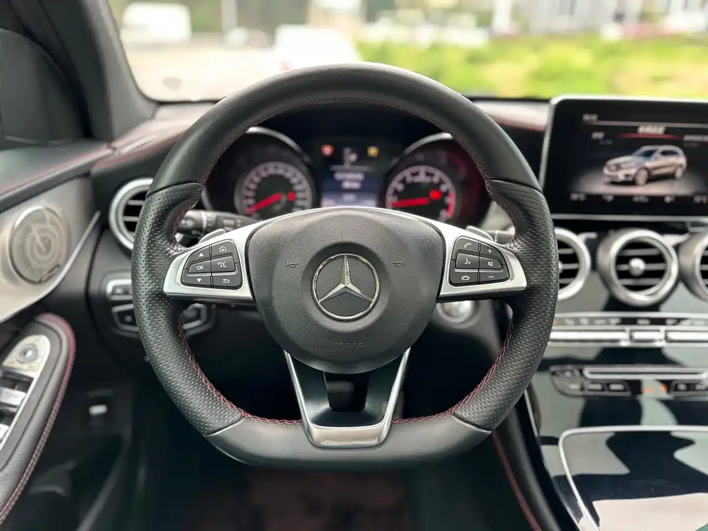 Mercedes-Benz Mercedes-AMG GLC 43 4MATIC 2018 - thumbnail 14