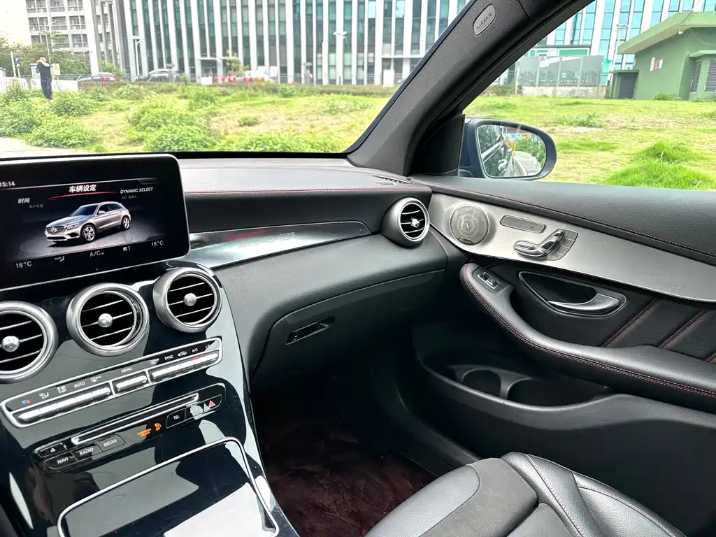 Mercedes-Benz Mercedes-AMG GLC 43 4MATIC 2018 - thumbnail 16
