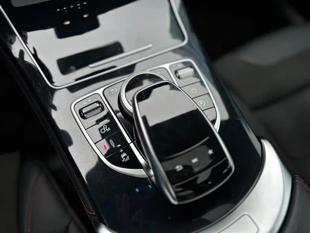 Mercedes-Benz Mercedes-AMG GLC 43 4MATIC 2018 - thumbnail 17
