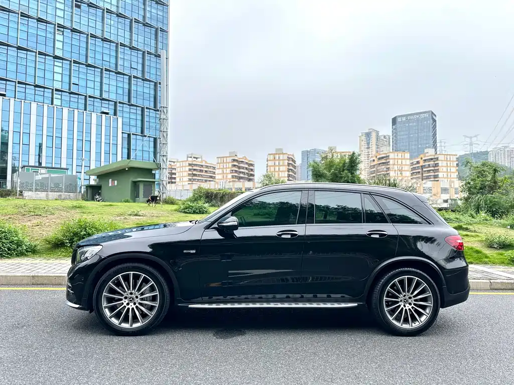 Mercedes-Benz Mercedes-AMG GLC 43 4MATIC 2018 - thumbnail 19