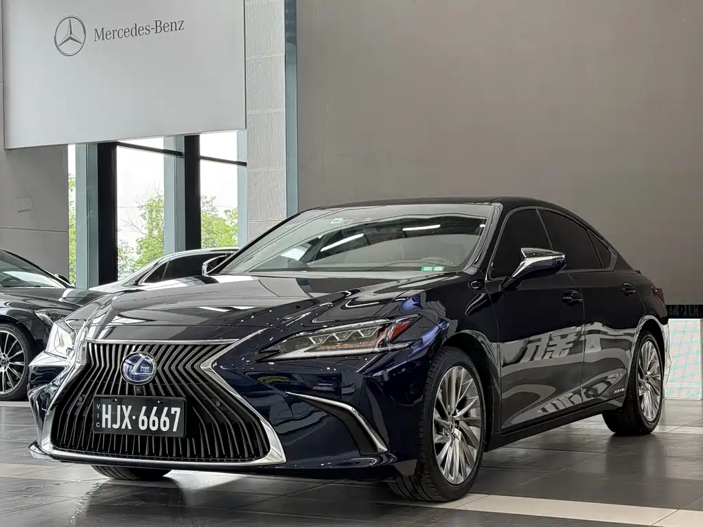 Lexus Lexus ES 300h Executive Edition 2019 - thumbnail 4