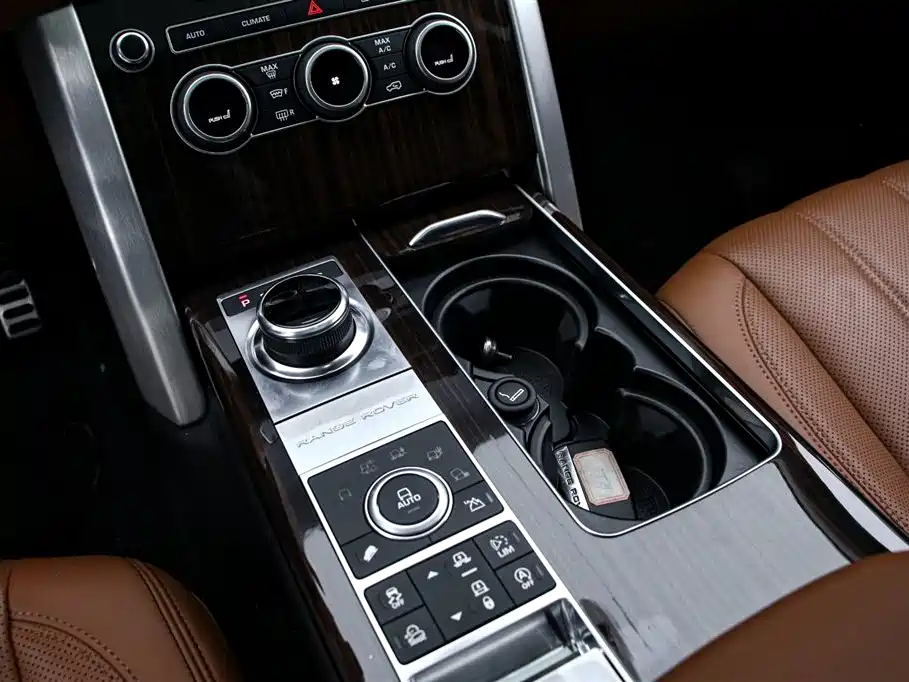 Land Rover Range Rover 2017 5.0 SC V8 Autobiography LWB 2018 - thumbnail 9