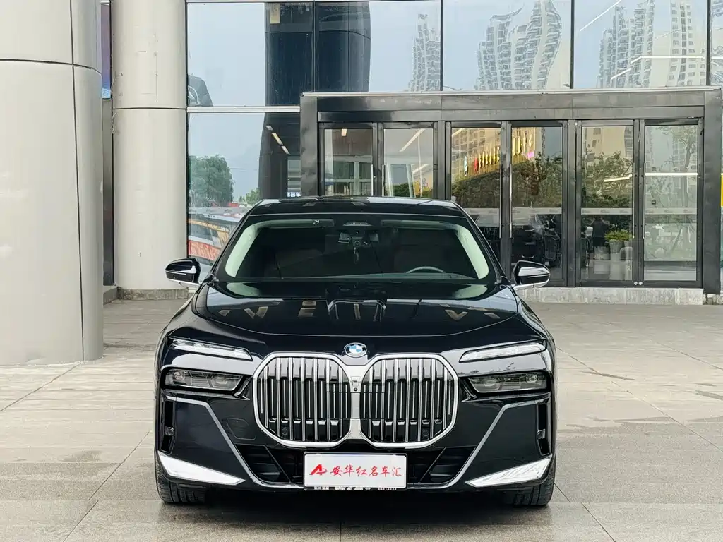 BMW BMW 7 Series 2023 740Li Leading Edition M Sport Package 2024 - thumbnail 2