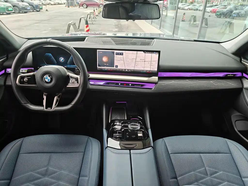 BMW BMW 5 Series 2024 530Li Exclusive M Sport Package 2024 - thumbnail 6