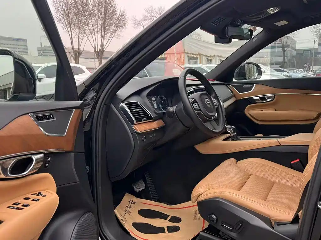 Volvo Volvo XC90 T6 Inscription 5-Seater 2017 - thumbnail 16