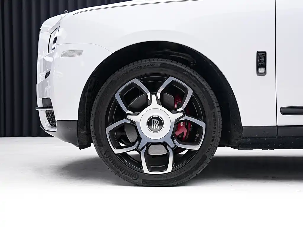 Rolls-Royce Cullinan 2020 Black Badge 2021 - thumbnail 6