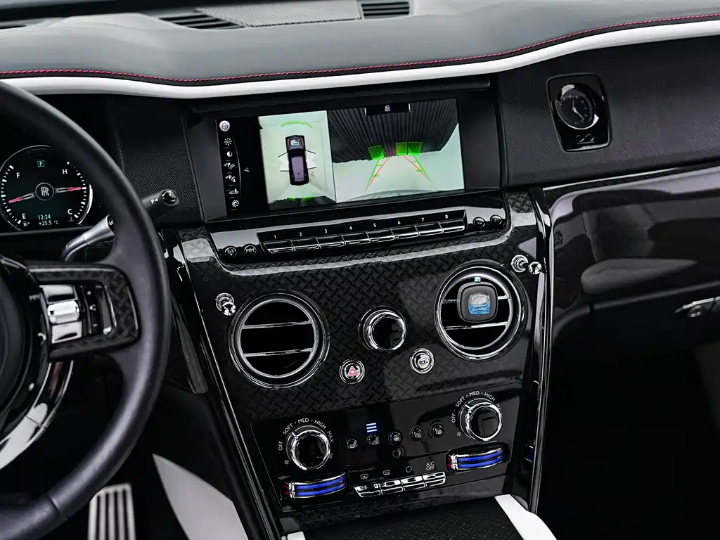 Rolls-Royce Cullinan 2020 Black Badge 2021 - thumbnail 16