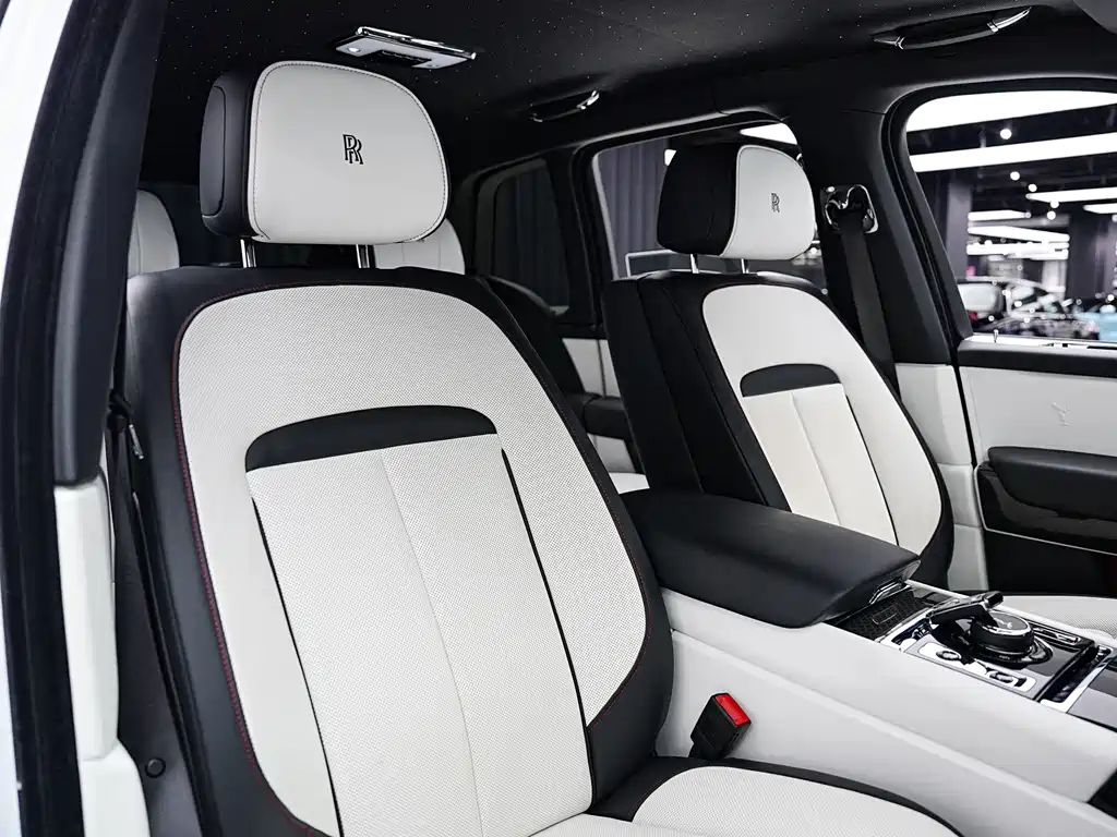 Rolls-Royce Cullinan 2020 Black Badge 2021 - thumbnail 20