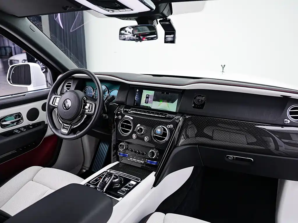 Rolls-Royce Cullinan 2020 Black Badge 2021 - thumbnail 22