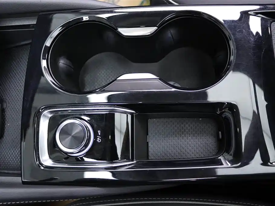 Buick Buick Envision Plus 2025 28T FWD Platinum Edition 2025 - thumbnail 11