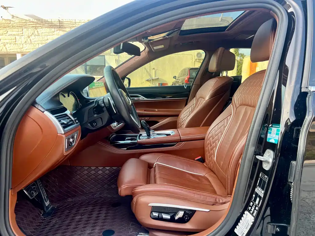 BMW BMW 7 Series 2018 740Li xDrive Executive Edition M Sport Package 2019 - thumbnail 4