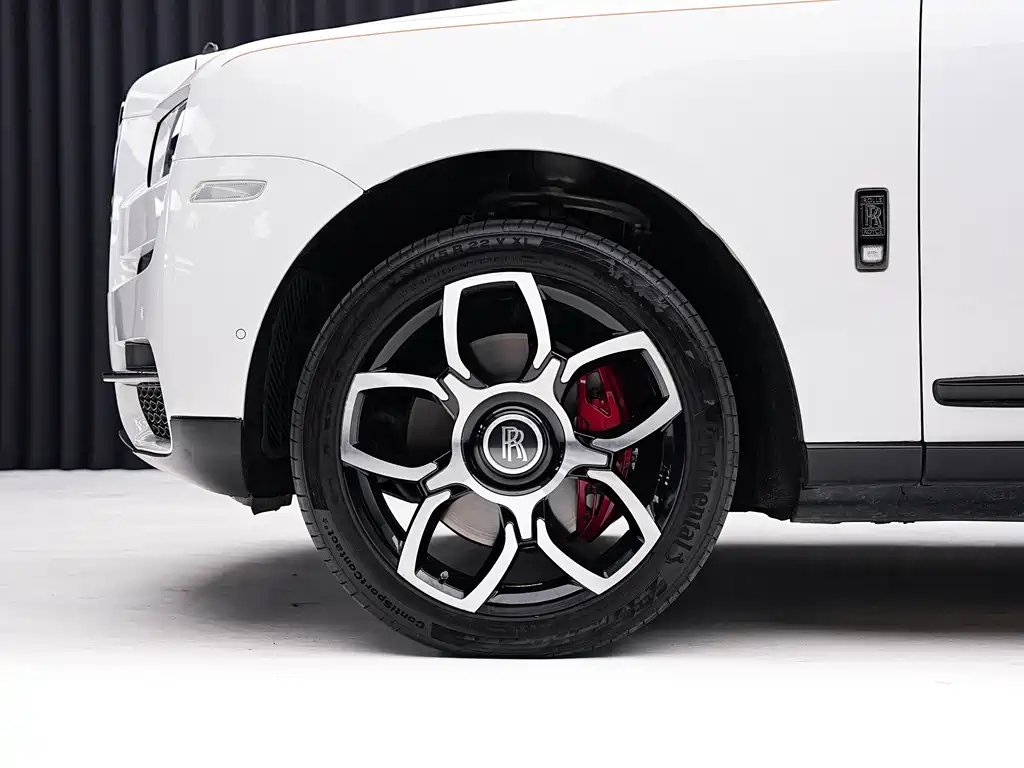 Rolls-Royce Cullinan 2020 Black Badge 2020 - thumbnail 6