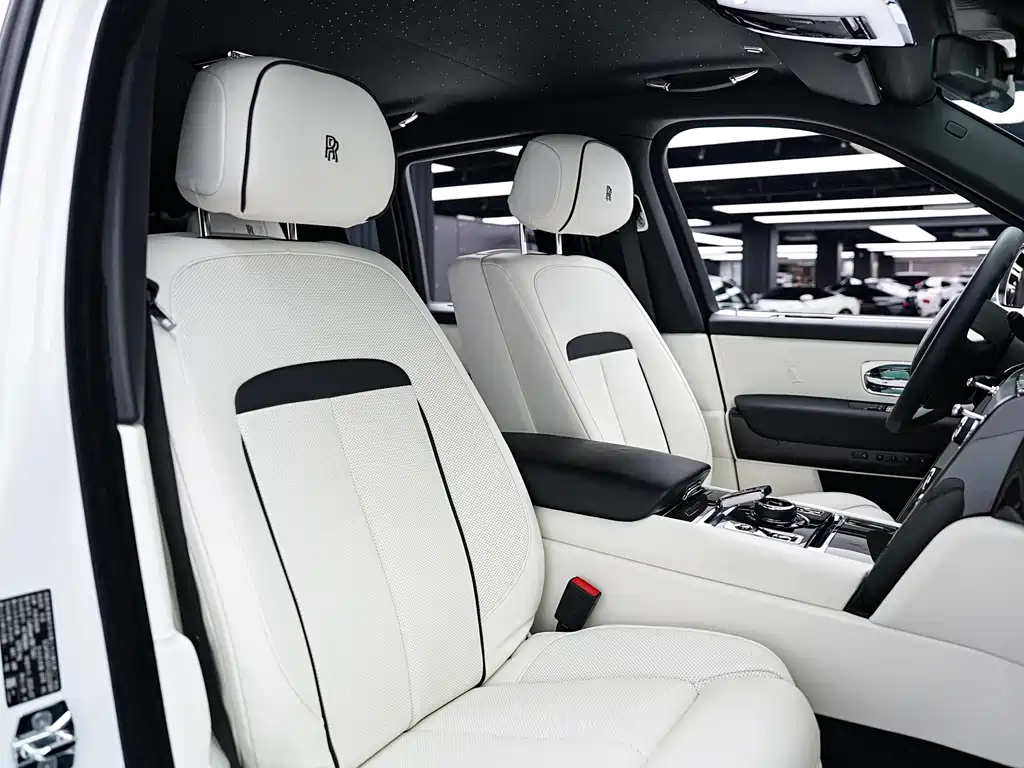Rolls-Royce Cullinan 2020 Black Badge 2020 - thumbnail 18
