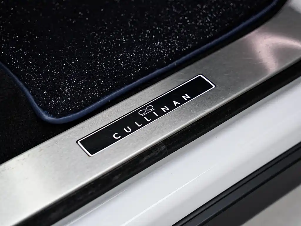 Rolls-Royce Cullinan 2020 Black Badge 2020 - thumbnail 21