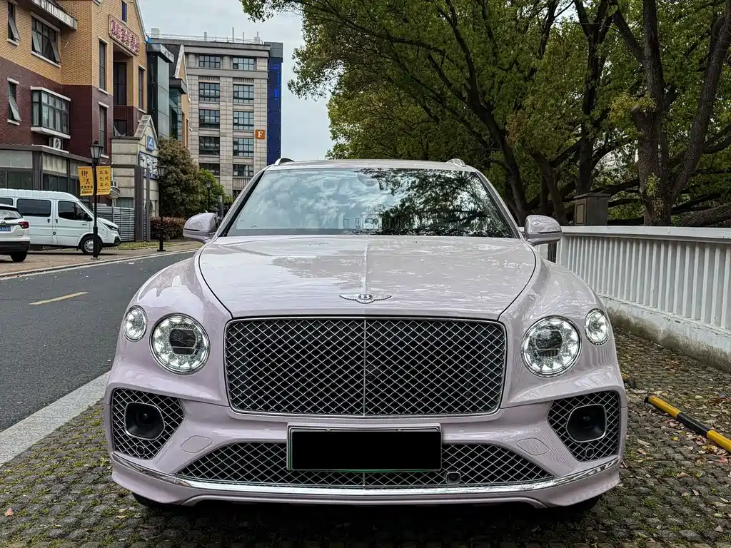 Bentley Bentayga Hybrid 2021 3.0T PHEV 2022 - thumbnail 4