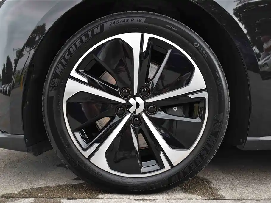 NIO NIO ET5T 2024 75kWh Touring 2025 - thumbnail 5