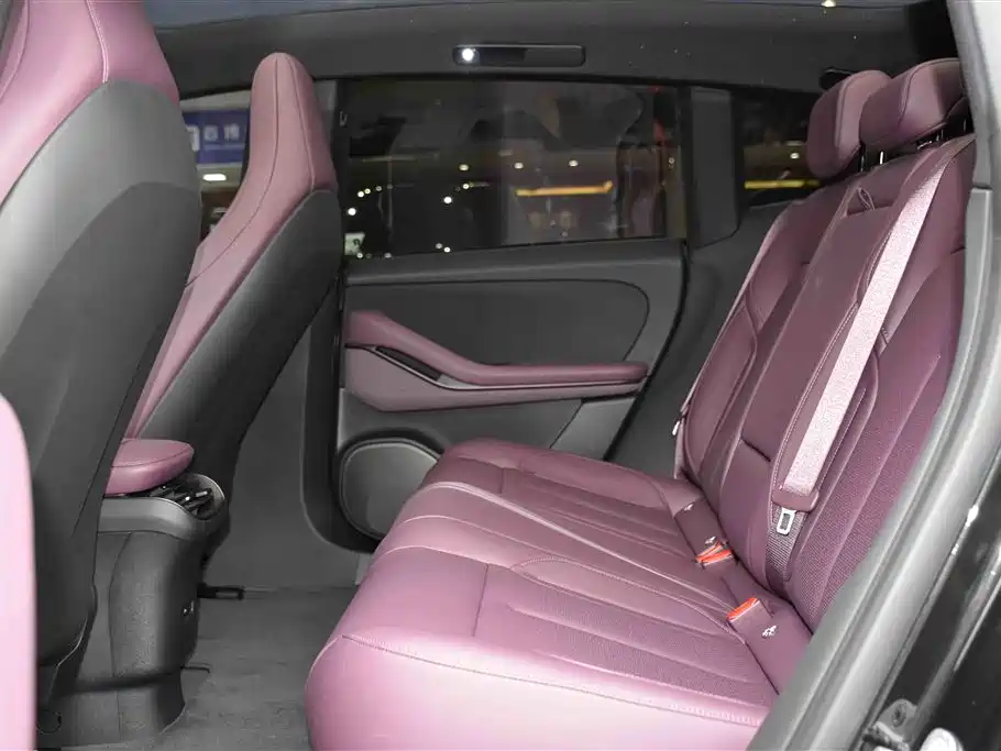 NIO NIO ET5T 2024 75kWh Touring 2025 - thumbnail 9