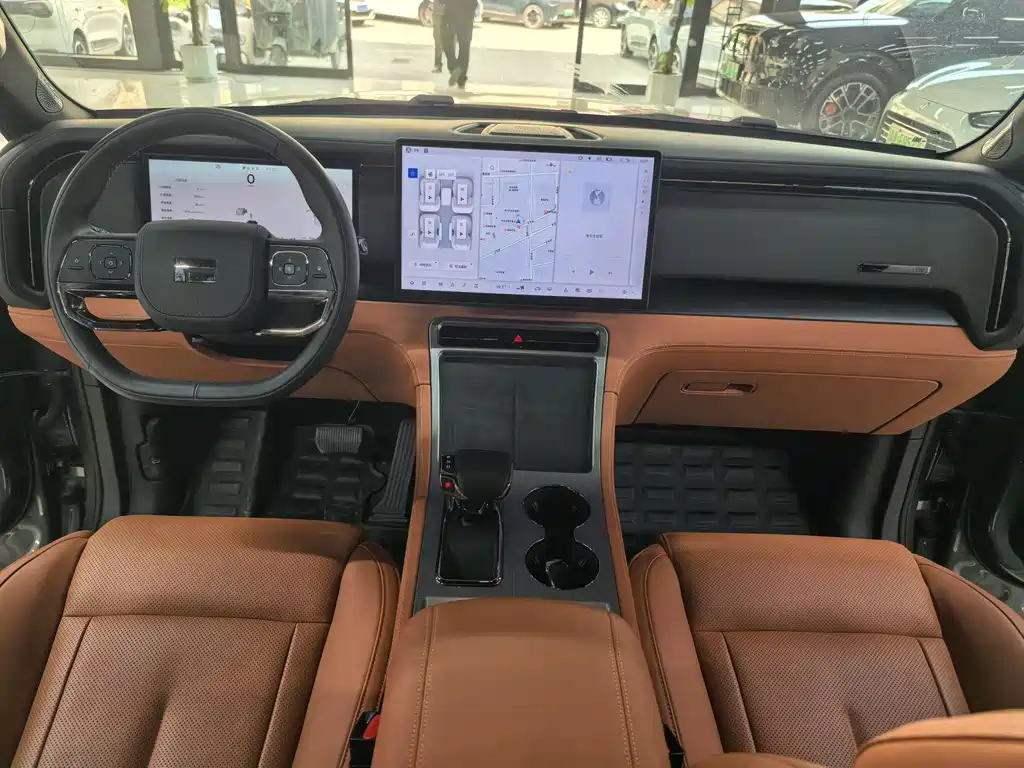 ROX Jishi Jishi 01 2023 Exclusive 6-Seater 2023 - thumbnail 7