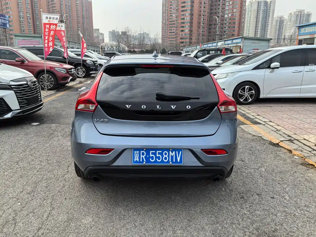 Volvo Volvo V40 2018 T3 Inscription 2018 - thumbnail 6