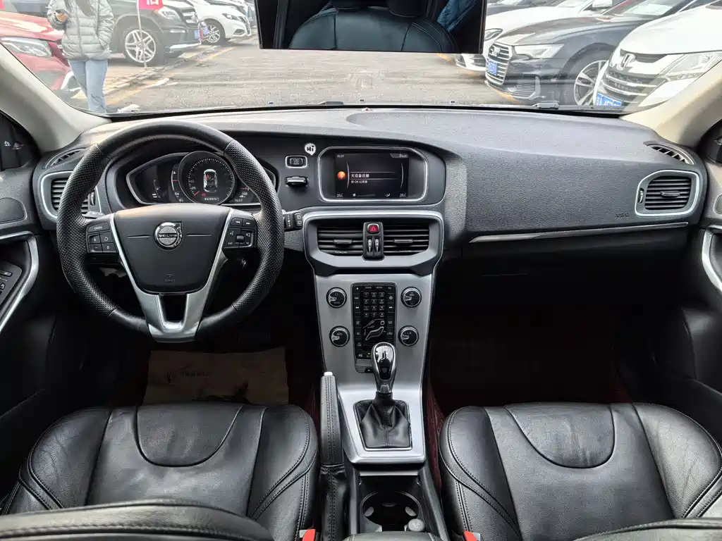 Volvo Volvo V40 2018 T3 Inscription 2018 - thumbnail 15