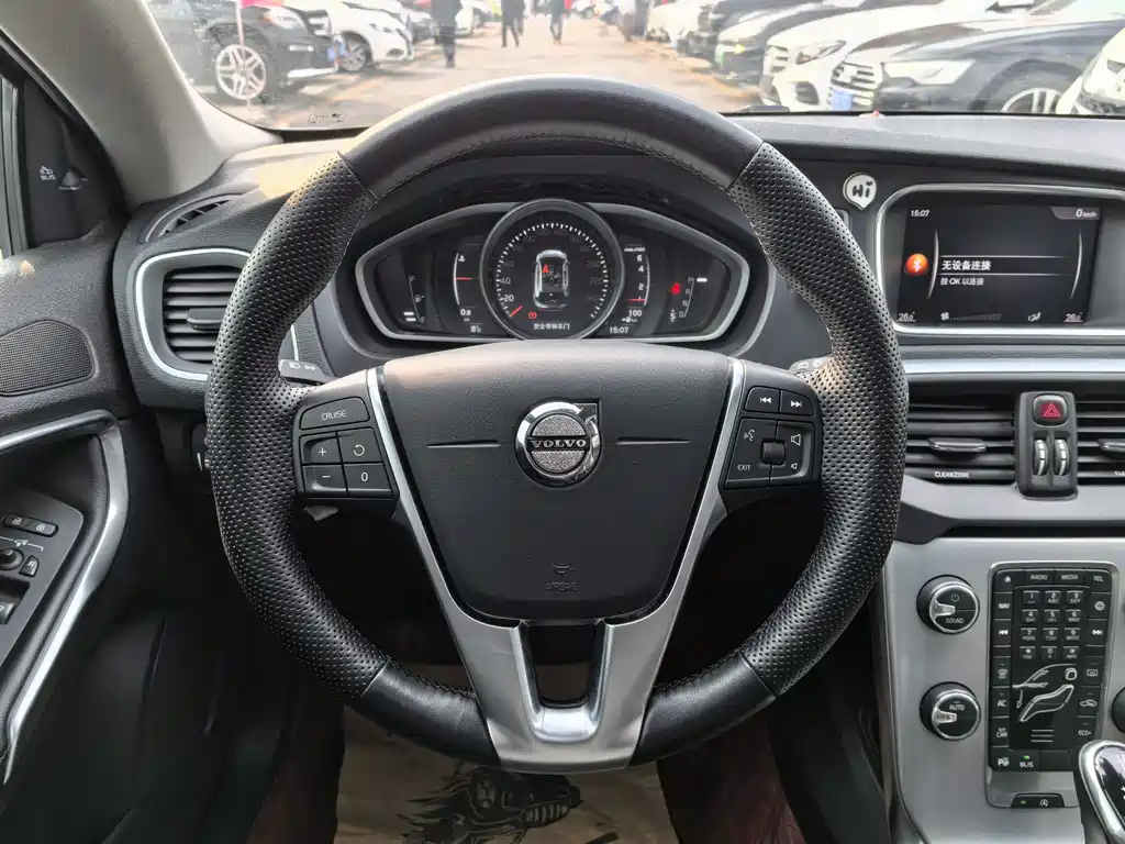 Volvo Volvo V40 2018 T3 Inscription 2018 - thumbnail 17