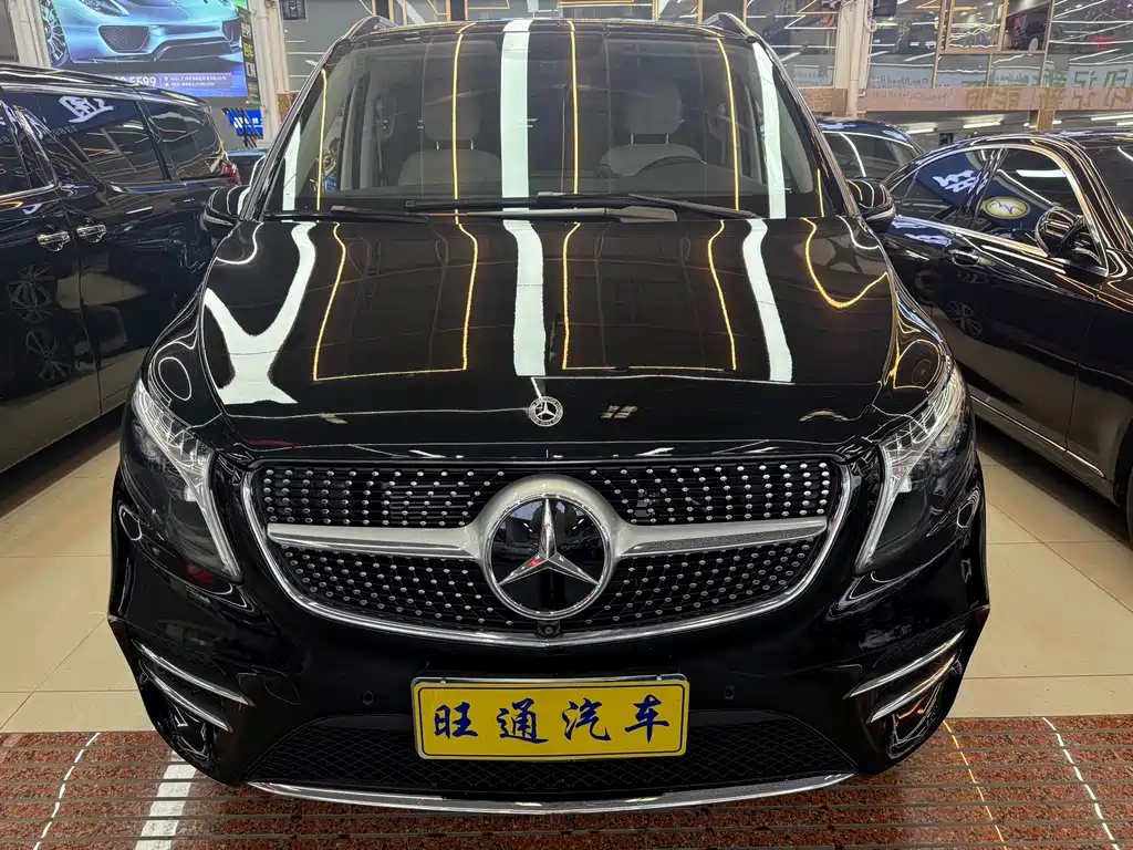 Mercedes-Benz Mercedes-Benz V-Class 2022 V 260 L Long Wheelbase Luxury Edition 2023 - thumbnail 2