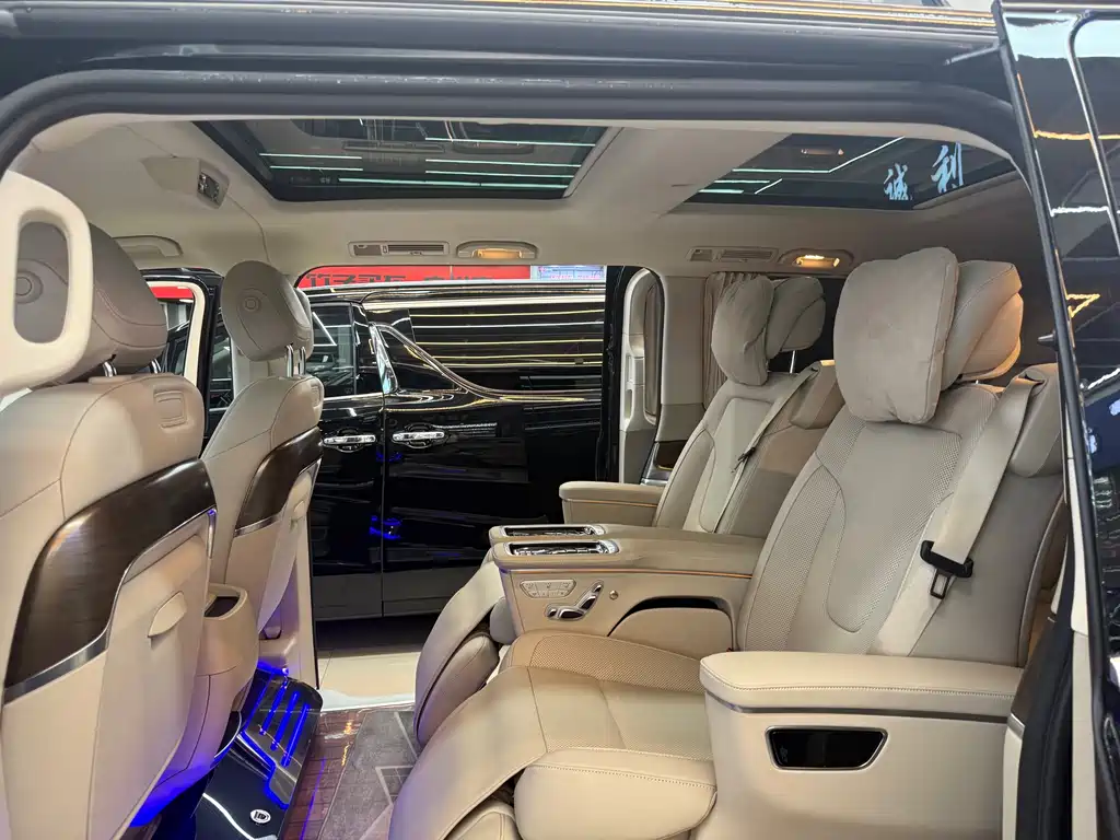 Mercedes-Benz Mercedes-Benz V-Class 2022 V 260 L Long Wheelbase Luxury Edition 2023 - thumbnail 9