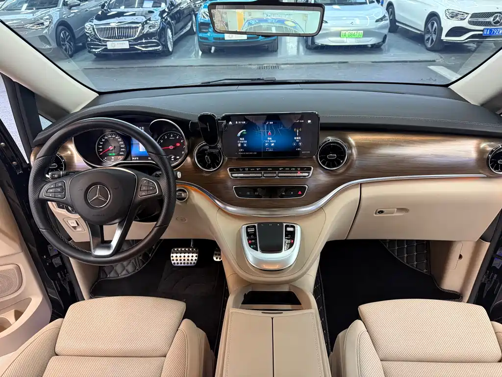 Mercedes-Benz Mercedes-Benz V-Class 2022 V 260 L Long Wheelbase Luxury Edition 2023 - thumbnail 12