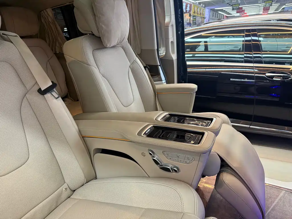 Mercedes-Benz Mercedes-Benz V-Class 2022 V 260 L Long Wheelbase Luxury Edition 2023 - thumbnail 15
