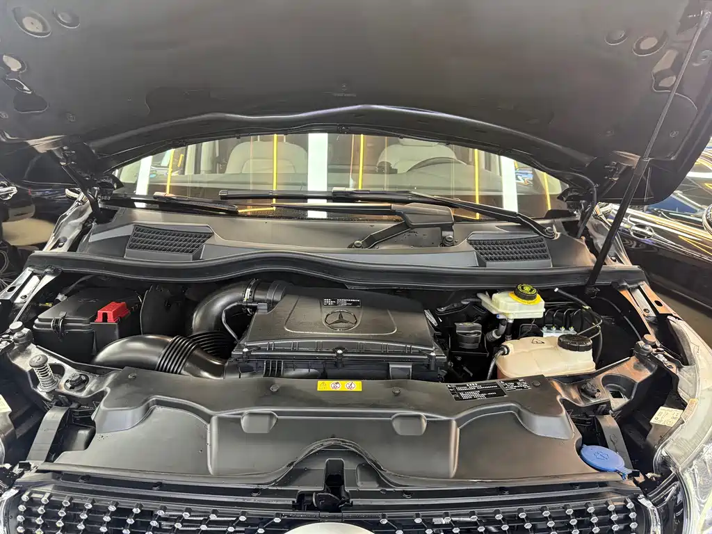Mercedes-Benz Mercedes-Benz V-Class 2022 V 260 L Long Wheelbase Luxury Edition 2023 - thumbnail 18