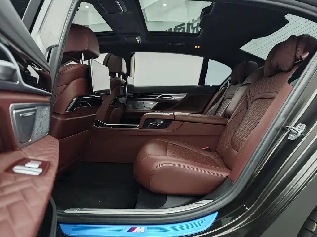 BMW BMW 7 Series 2019 740Li xDrive Executive M Sport Package 2020 - thumbnail 13