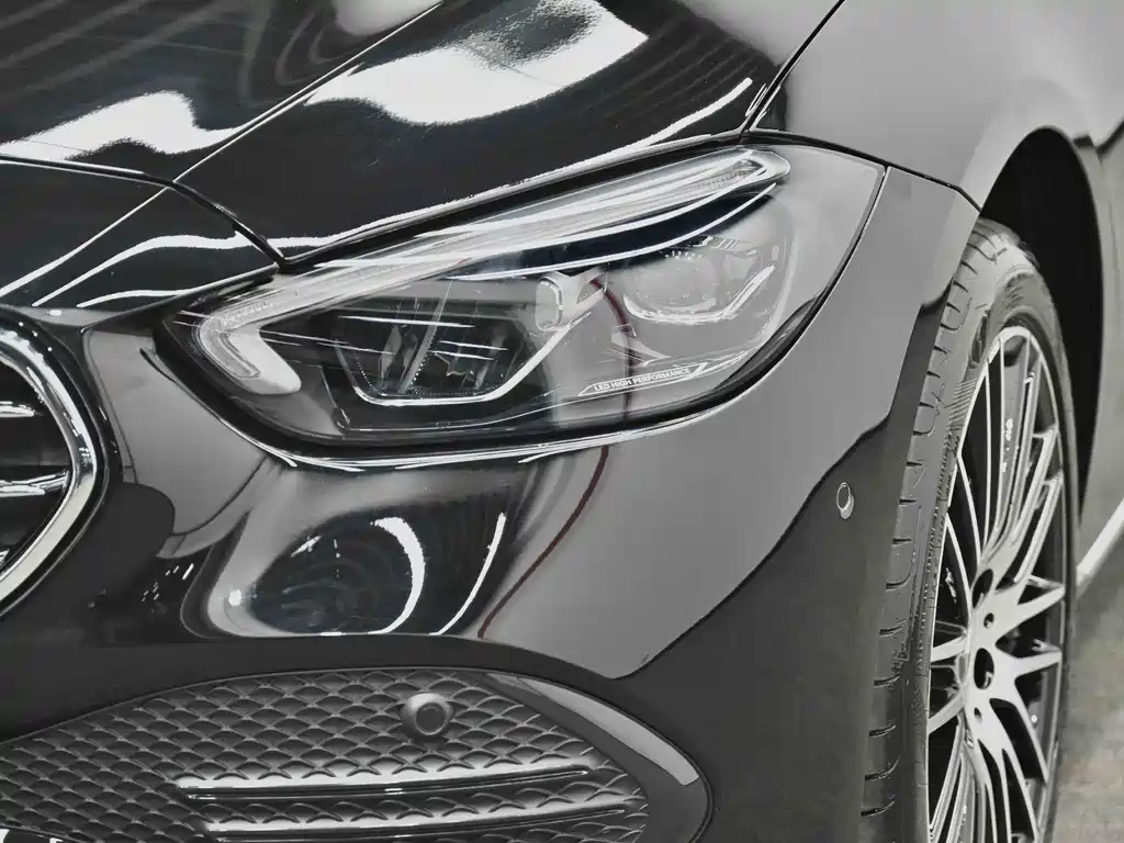 Mercedes-Benz Mercedes-Benz C 260 L 2023 - thumbnail 4