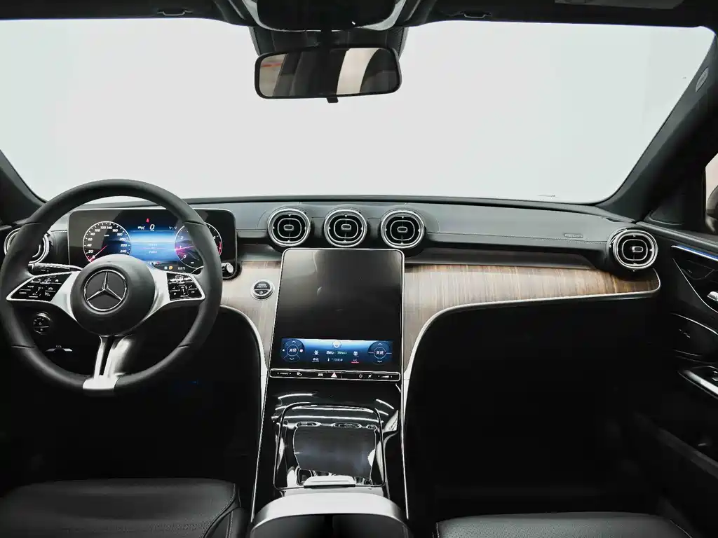 Mercedes-Benz Mercedes-Benz C 260 L 2023 - thumbnail 14