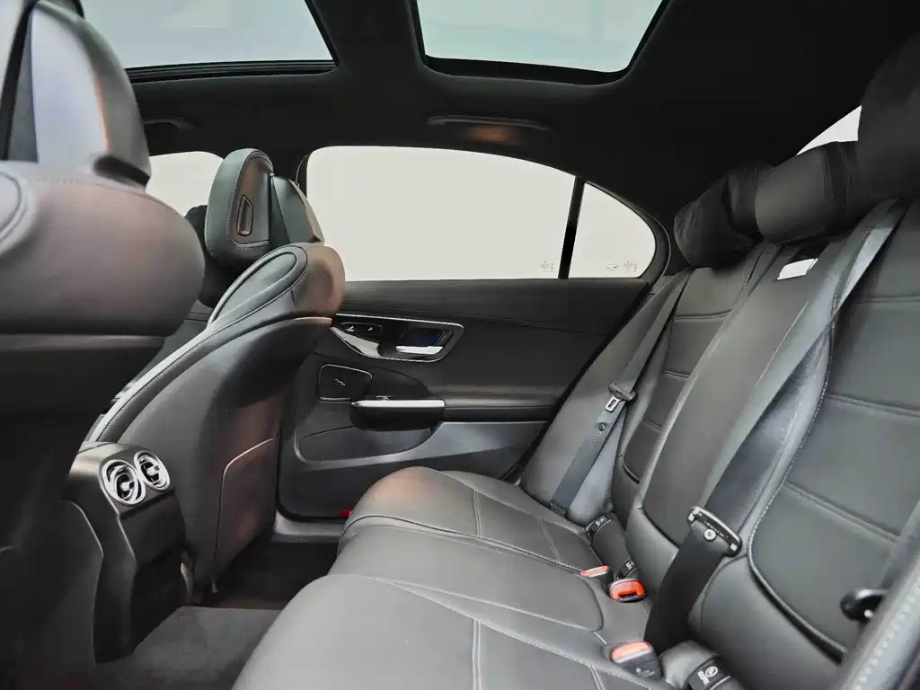 Mercedes-Benz Mercedes-Benz C 260 L 2023 - thumbnail 16