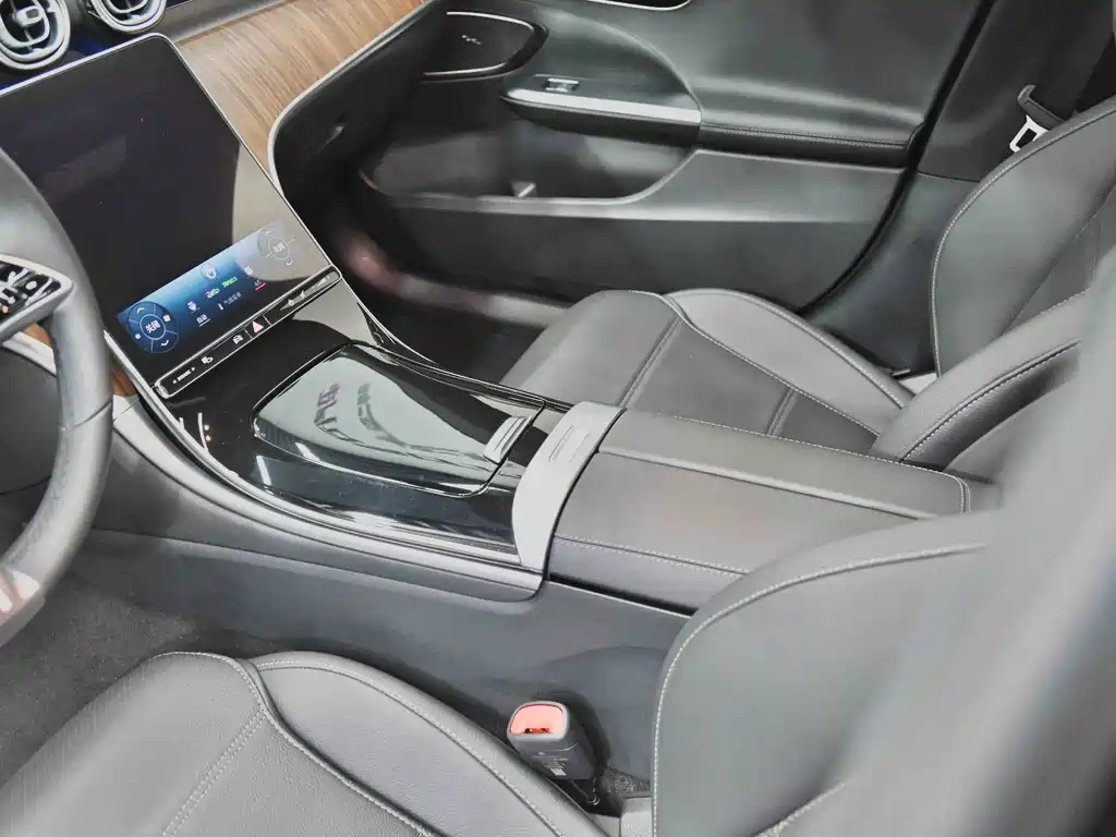 Mercedes-Benz Mercedes-Benz C 260 L 2023 - thumbnail 19